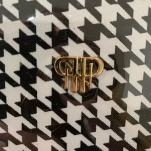 PurseN Diva makeup case